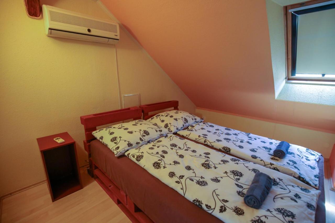 Villa Ametyst Štúrovo Dış mekan fotoğraf