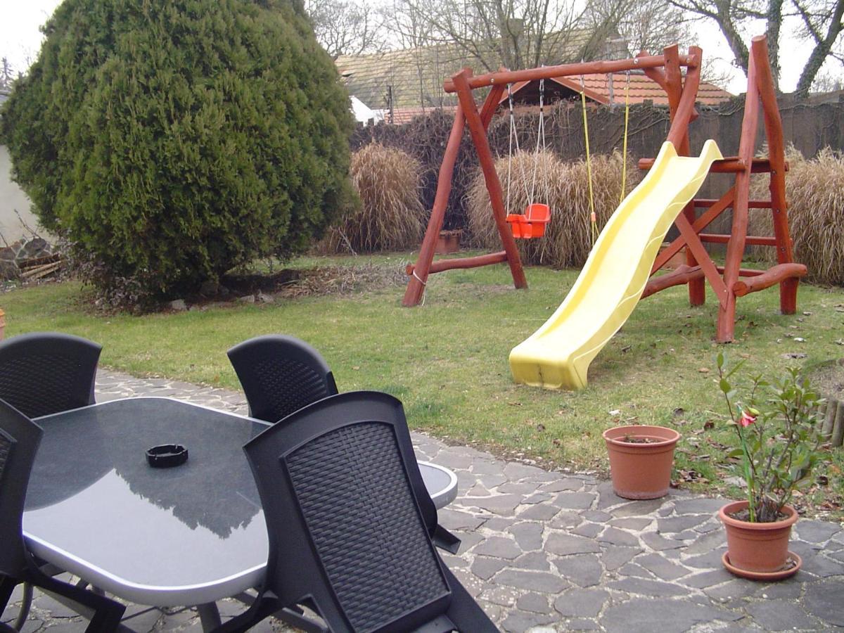 Villa Ametyst Štúrovo Dış mekan fotoğraf